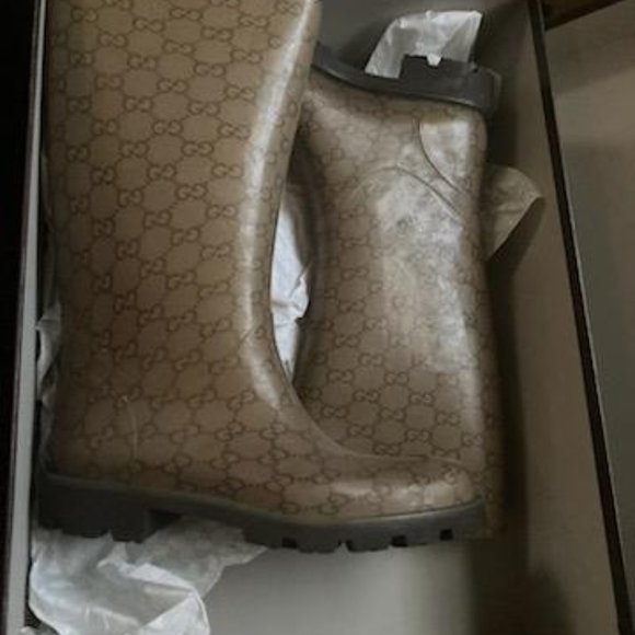 Gucci rain boots - Picture 1 of 3